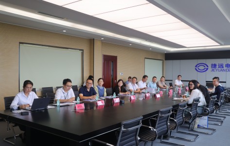山東省電力科協一行赴山（shān）東91视频色污電氣開展電力能源技術對接